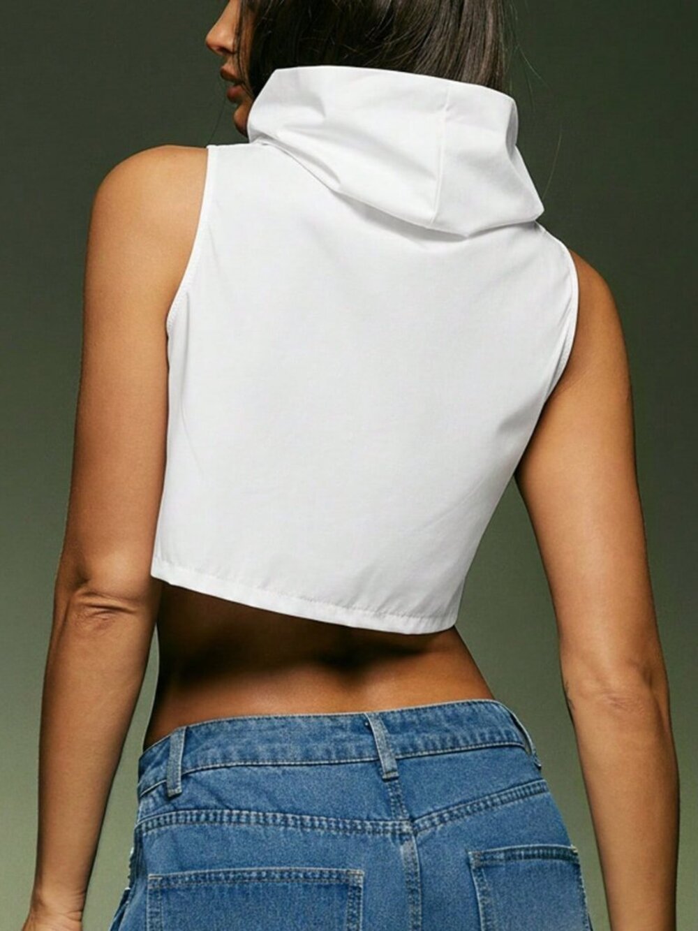 White Casual Women's Cropped Sleeveless Exaggerated Neck Top - Picture 3 of 5